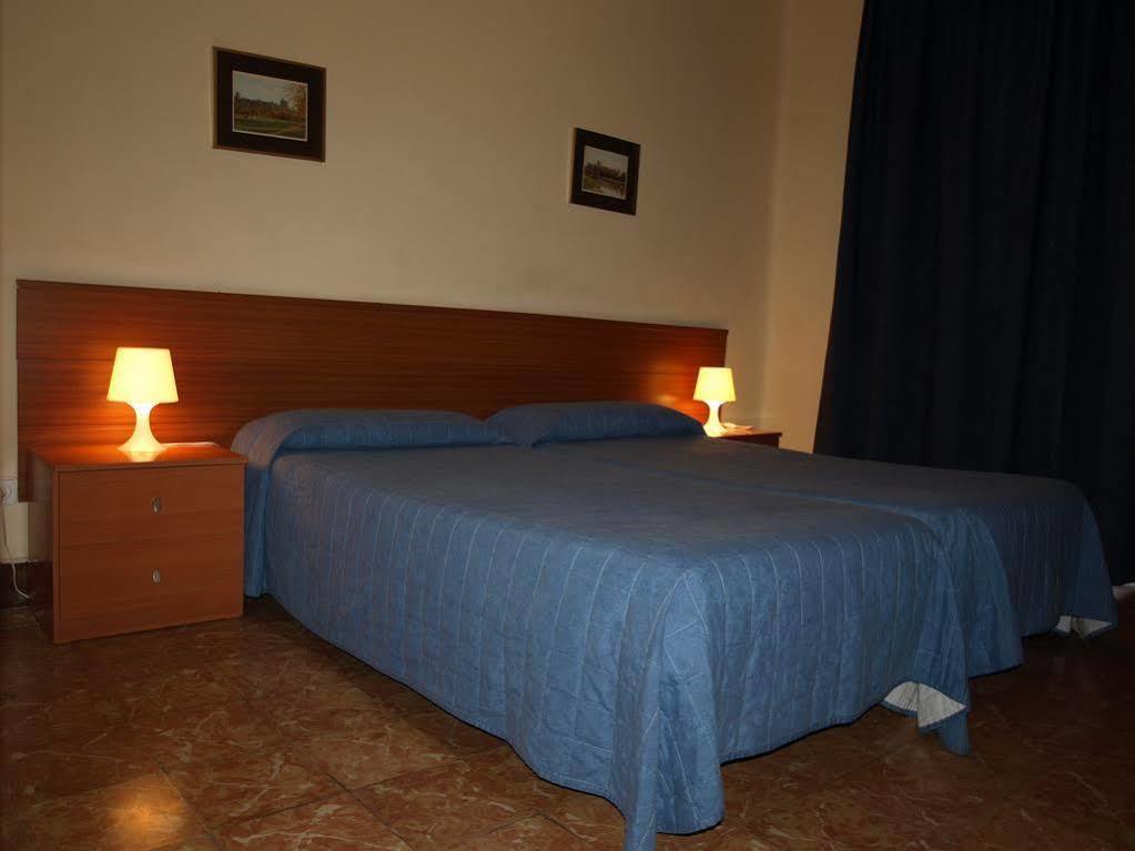Hostal Bejar Barselona Dış mekan fotoğraf