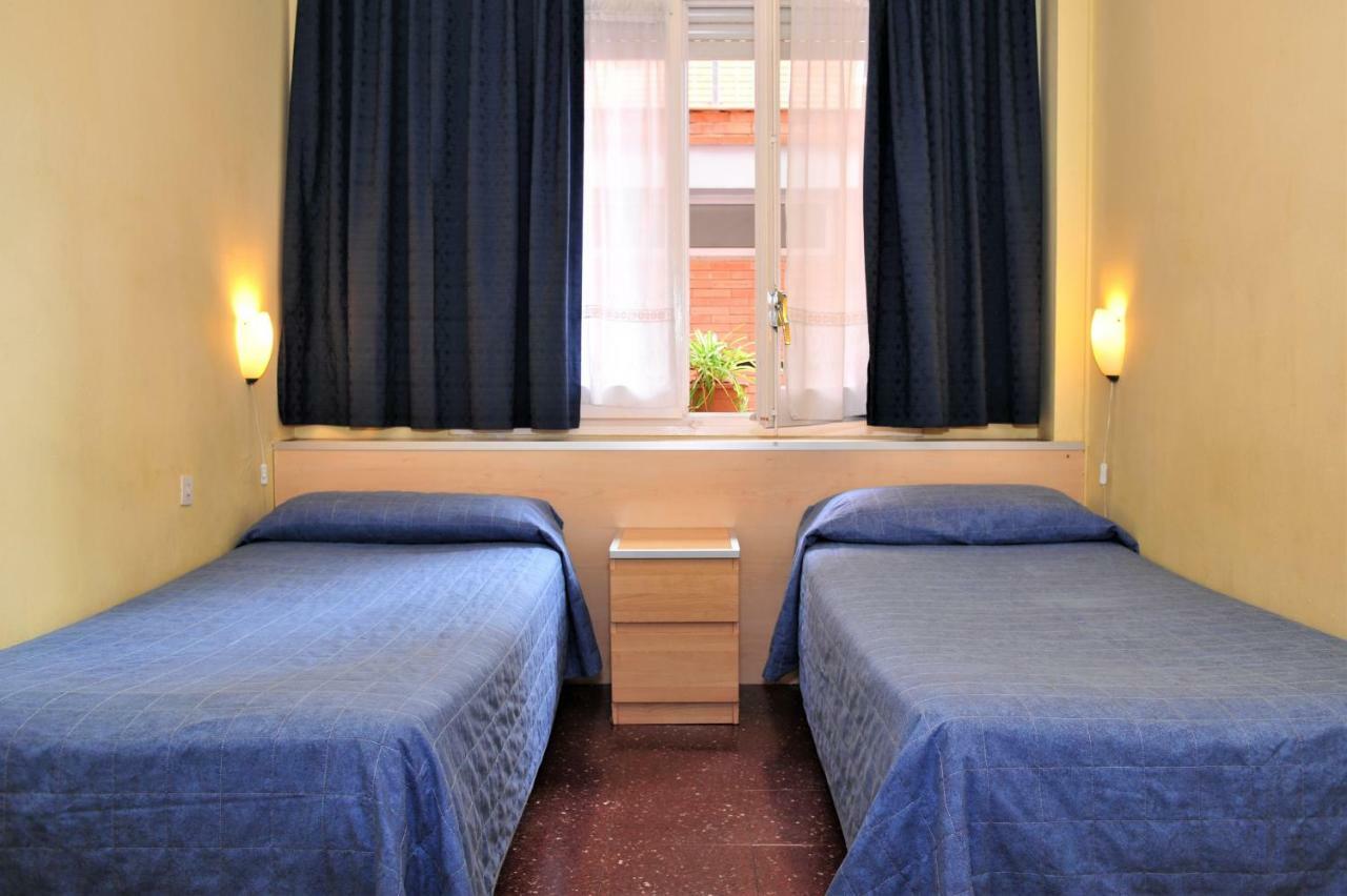 Hostal Bejar Barselona Dış mekan fotoğraf