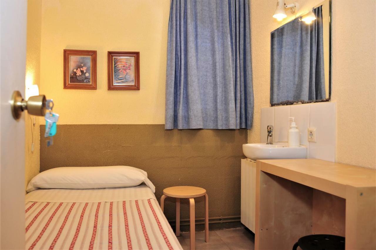Hostal Bejar Barselona Dış mekan fotoğraf