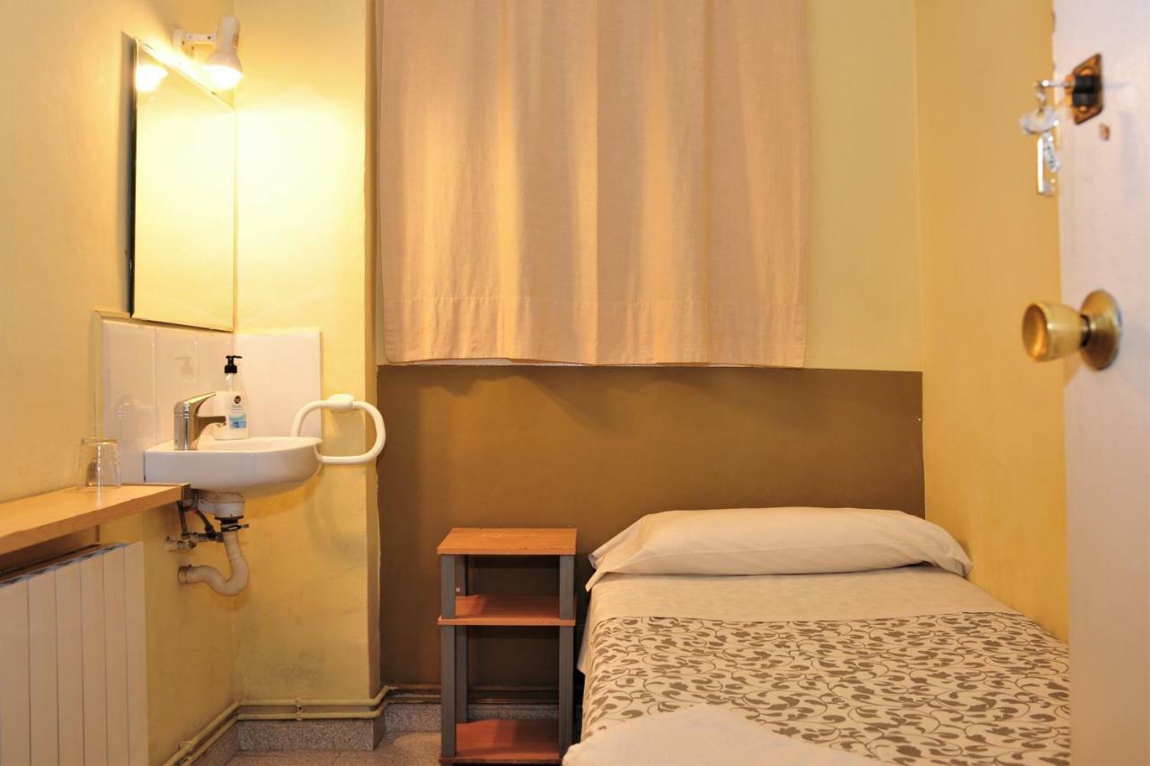Hostal Bejar Barselona Dış mekan fotoğraf