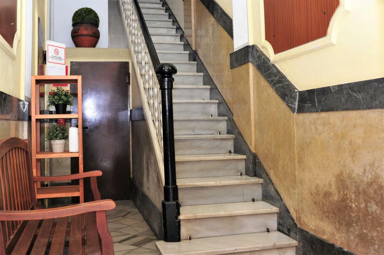 Hostal Bejar Barselona Dış mekan fotoğraf